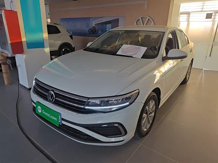 Фото 2 - Volkswagen Bora