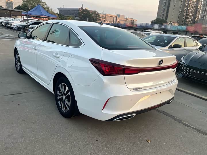Фото 4 - Changan Eado Plus
