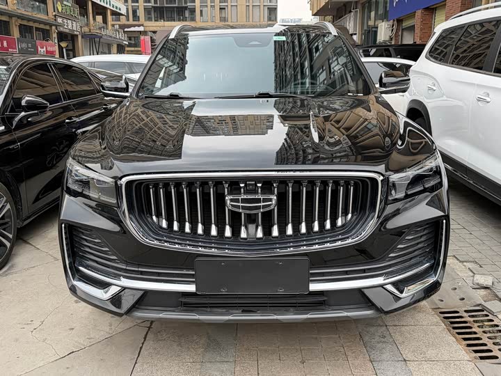 Фото 2 - Geely Monjaro