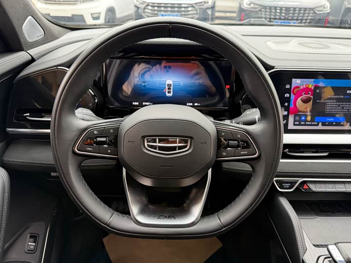 Фото 8 - Geely Monjaro