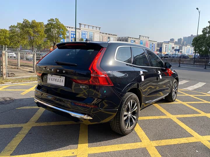 Фото 8 - Volvo XC60