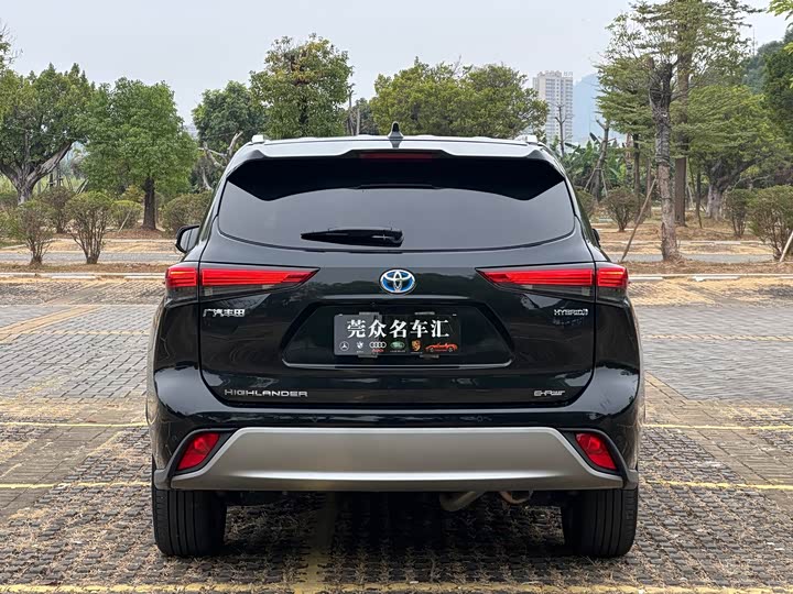 Фото 6 - Toyota Highlander