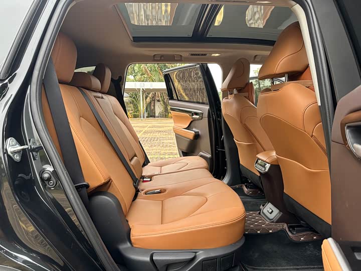 Фото 9 - Toyota Highlander