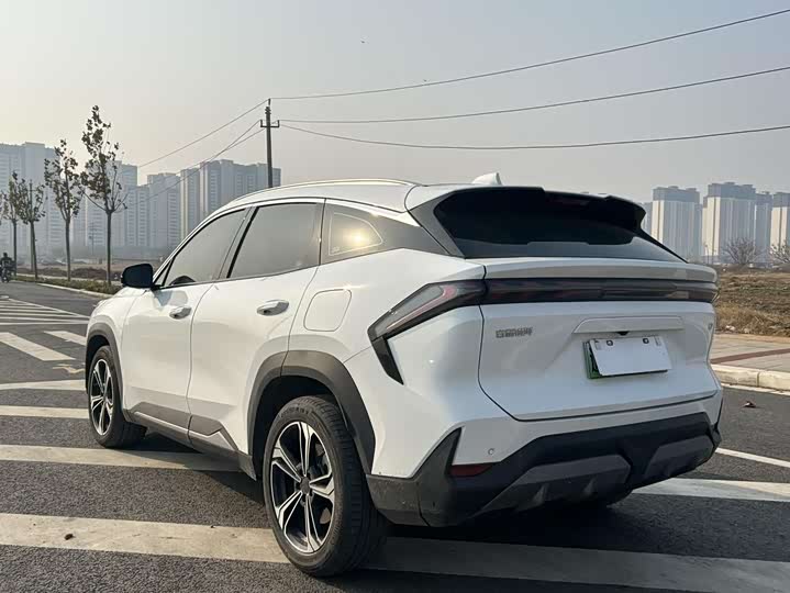 Фото 9 - Geely Galaxy L7