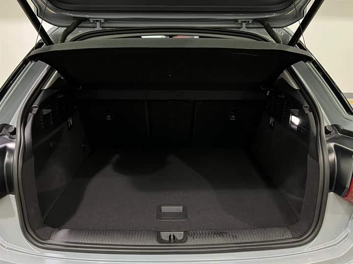 Фото 7 - Audi Q2L