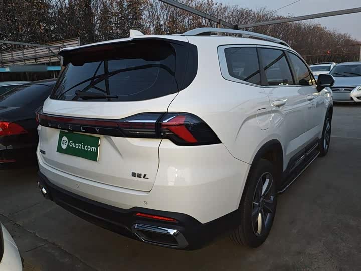 Фото 7 - Geely Okavango L