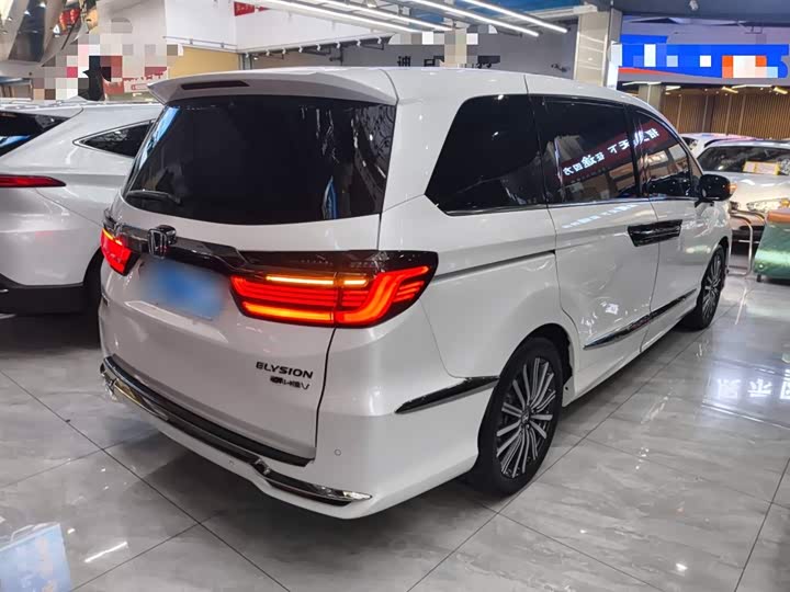 Фото 7 - Honda Elysion