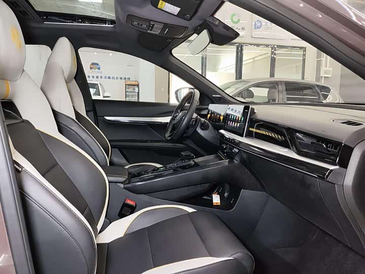 Фото 7 - MG Motor 5 Scorpio