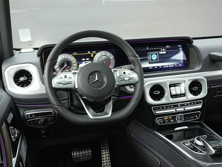 Фото 7 - Mercedes-Benz G-Class