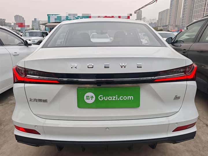 Фото 6 - Roewe i5