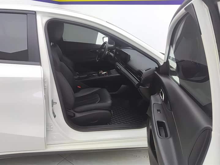 Фото 8 - GAC Trumpchi Empow R