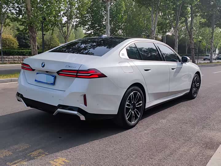 Фото 7 - BMW 5 Series