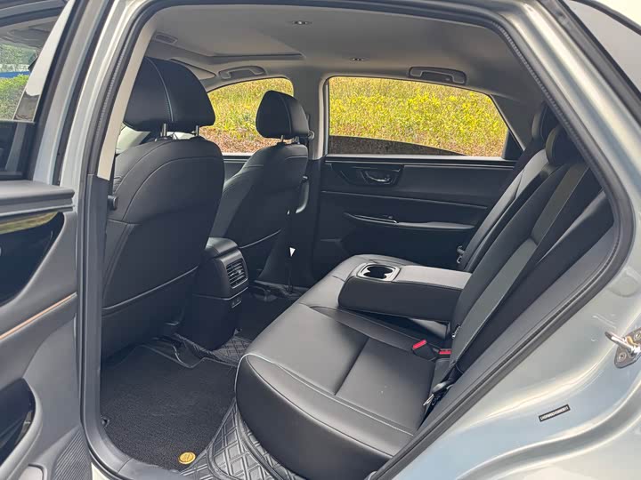 Фото 4 - Honda e:NP2