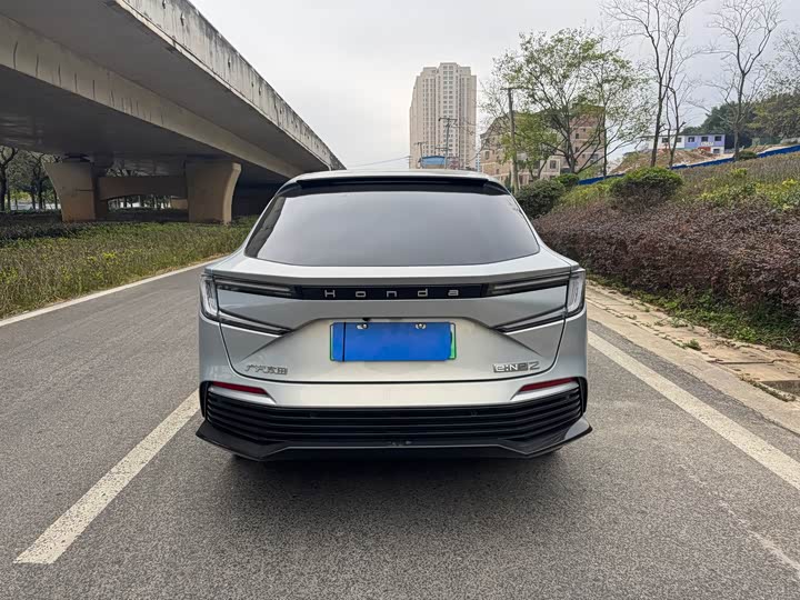 Фото 6 - Honda e:NP2