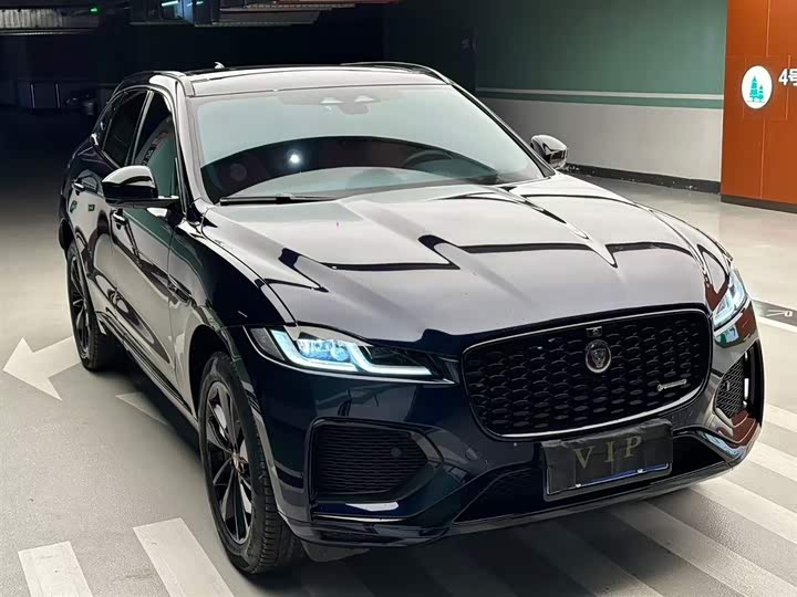 Фото 3 - Jaguar F-Pace