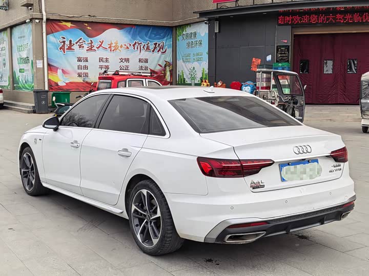 Фото 7 - Audi A4L