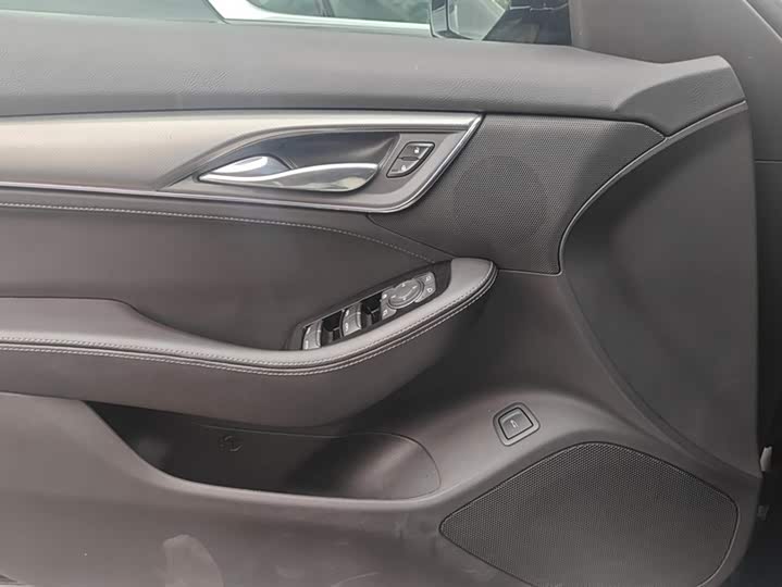 Фото 7 - Cadillac CT5