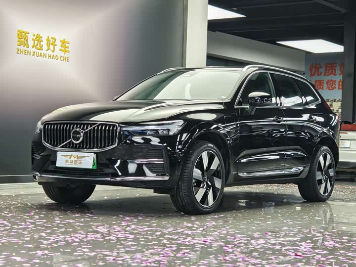 Фото 2 - Volvo XC60 Hybrid