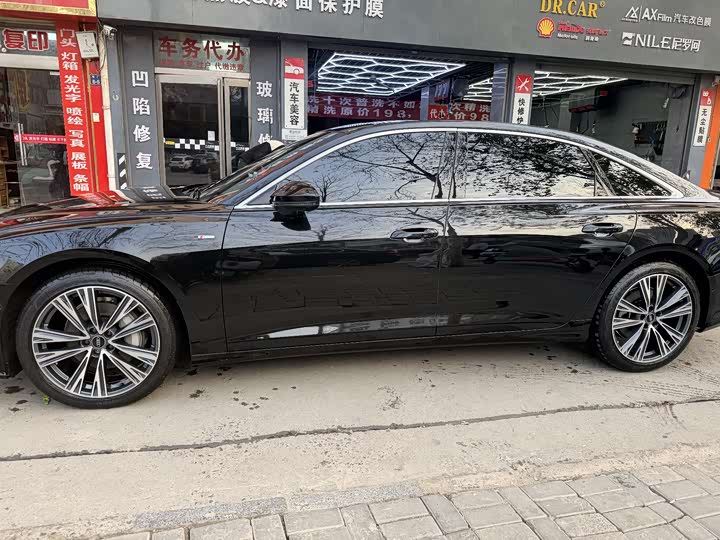 Фото 3 - Audi A6L