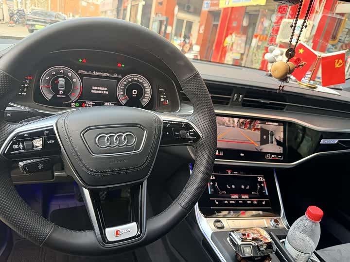 Фото 7 - Audi A6L