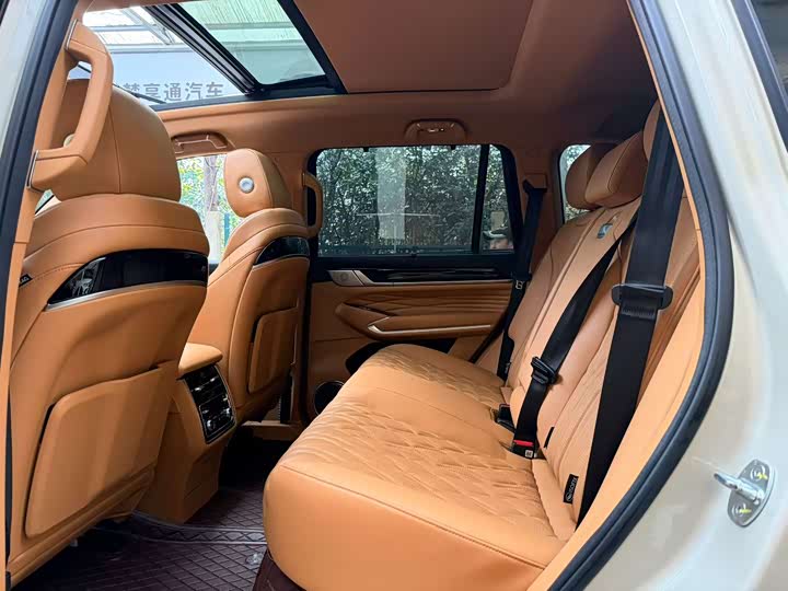 Фото 8 - Tank 500 Hybrid