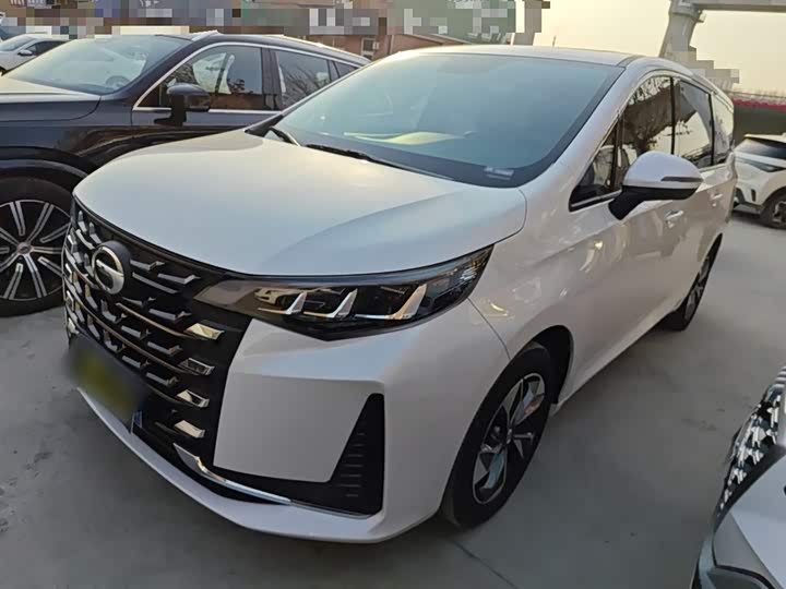 Фото 2 - GAC Trumpchi M6