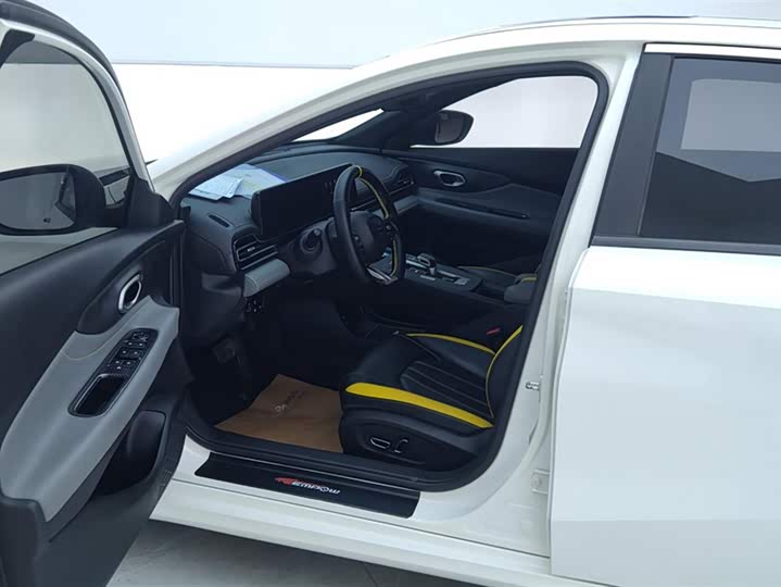 Фото 9 - GAC Trumpchi Empow R