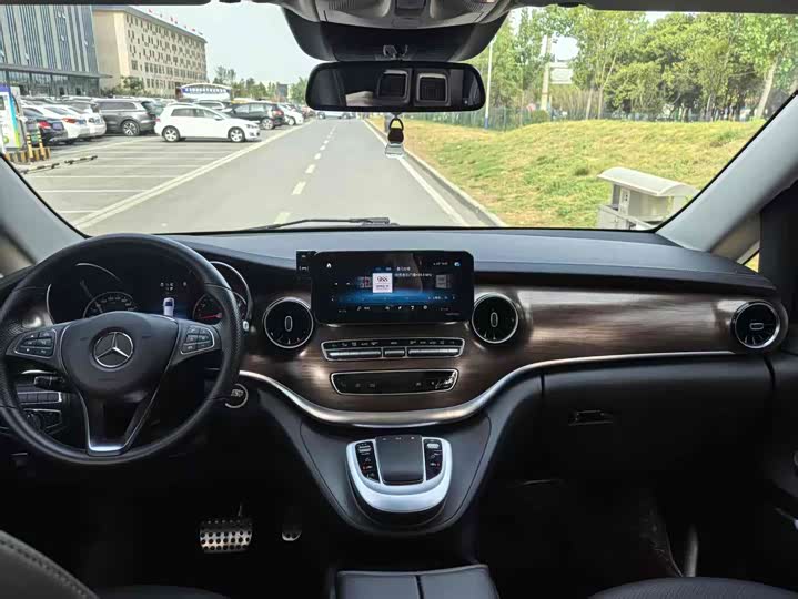 Фото 4 - Mercedes-Benz V-Class