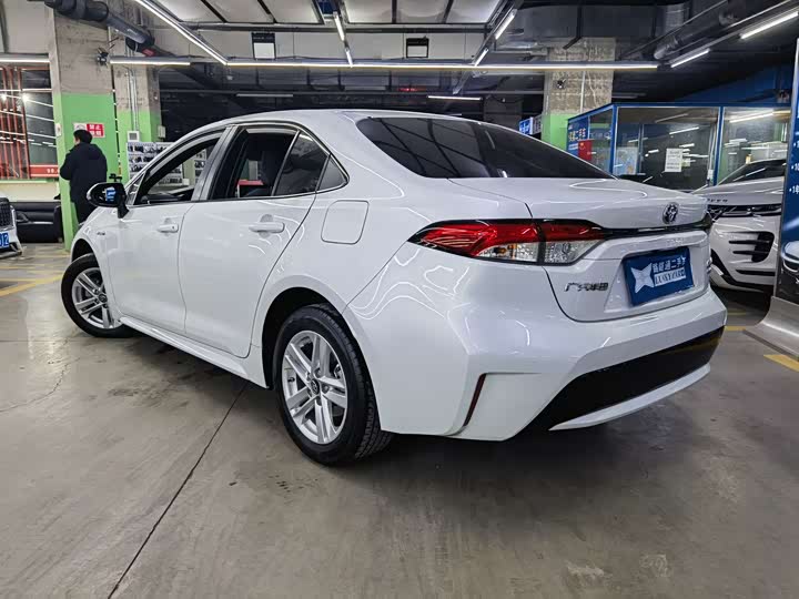 Фото 4 - Toyota Levin