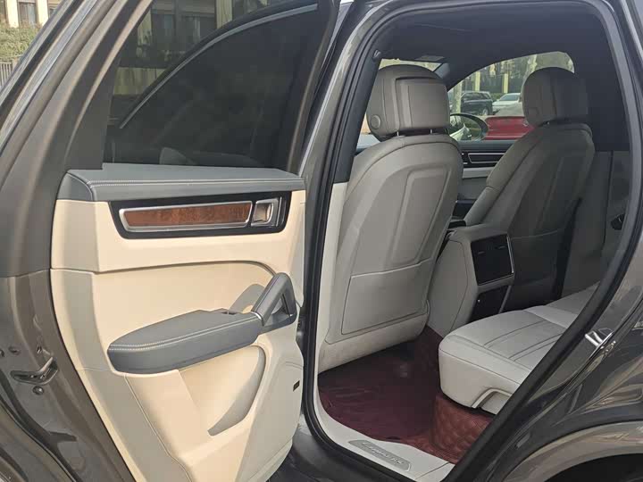 Фото 5 - Porsche Cayenne