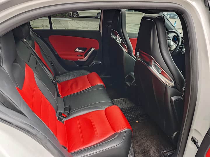 Фото 5 - Mercedes-Benz A-Class AMG