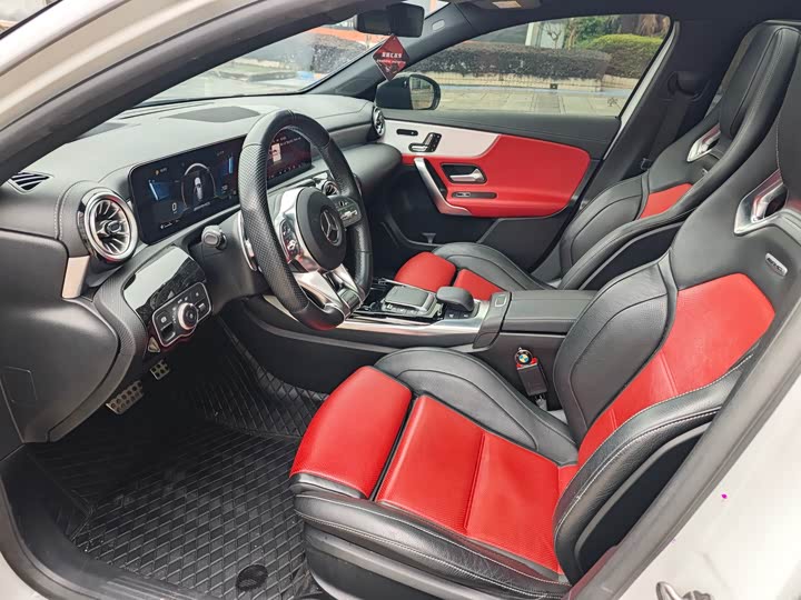 Фото 6 - Mercedes-Benz A-Class AMG