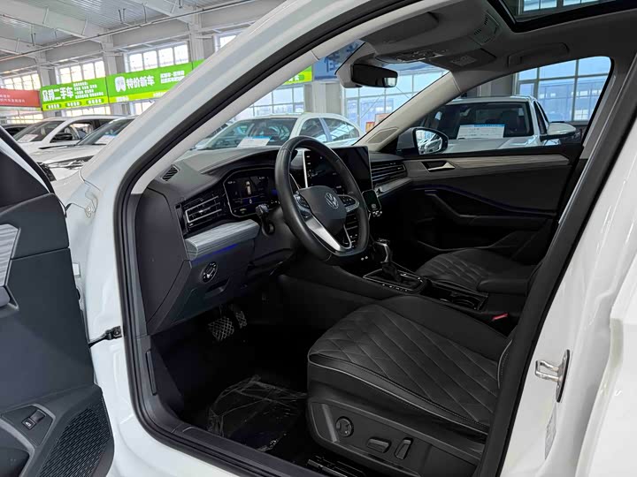 Фото 7 - Volkswagen Sagitar L