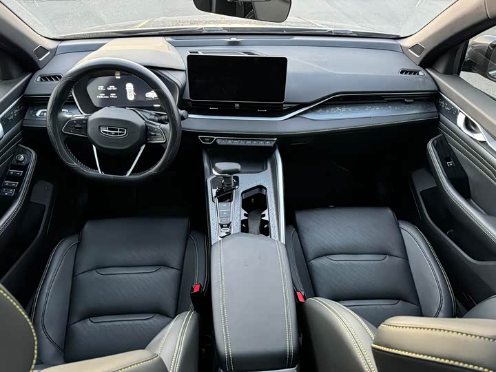 Фото 6 - Geely Preface