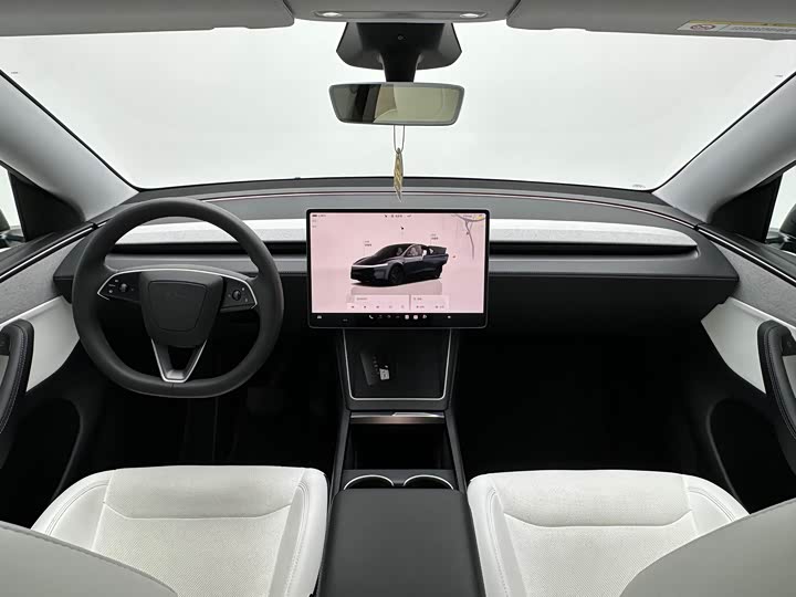 Фото 9 - Tesla Model Y