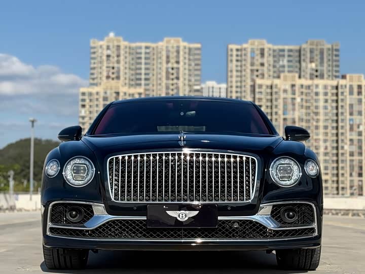 Фото 2 - Bentley Flying Spur