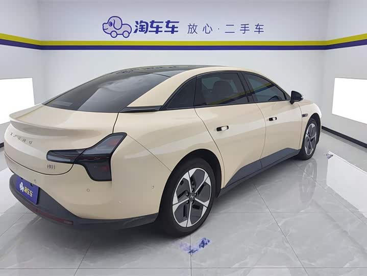 Фото 3 - XPeng Mona M03