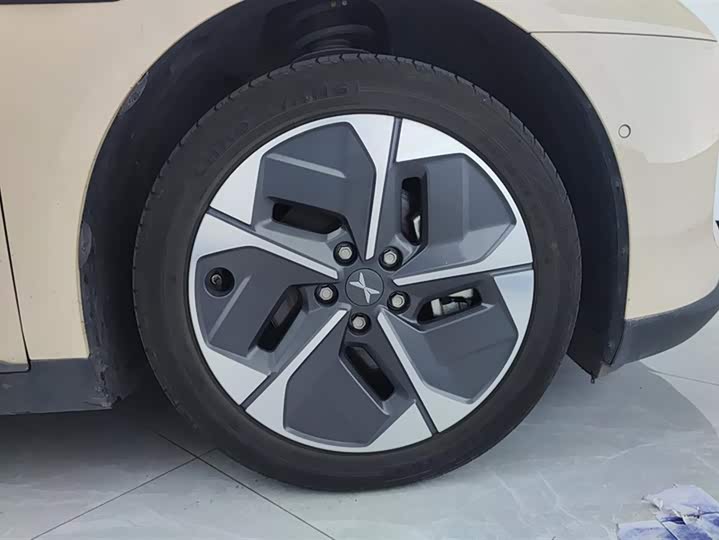 Фото 6 - XPeng Mona M03