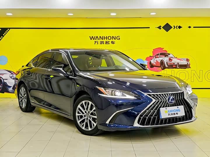 Фото 3 - Lexus ES