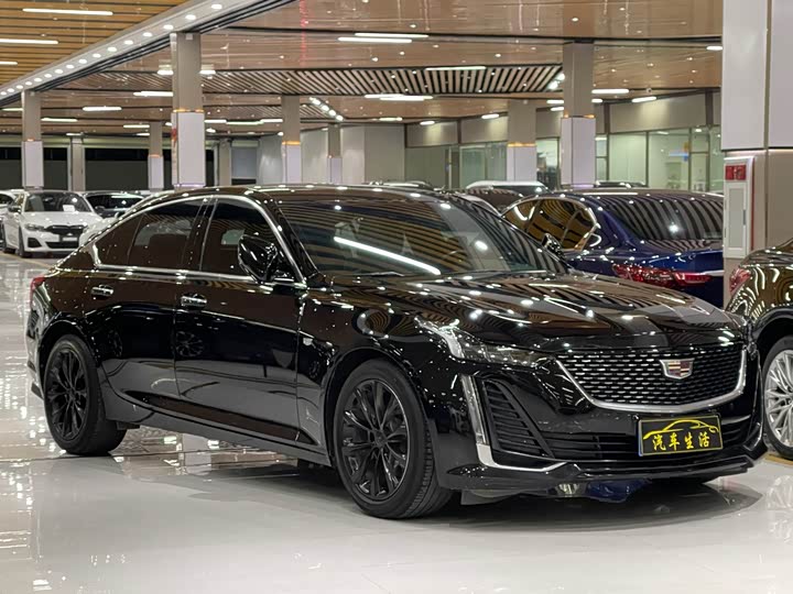 Фото 2 - Cadillac CT5