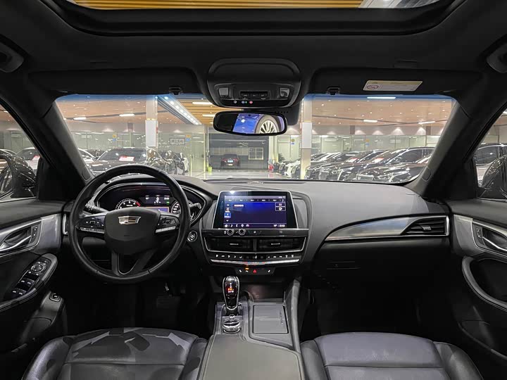 Фото 6 - Cadillac CT5