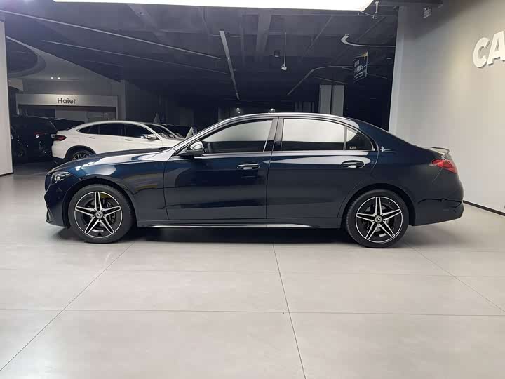 Фото 9 - Mercedes-Benz C-Class