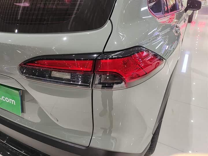 Фото 8 - Toyota Corolla Cross