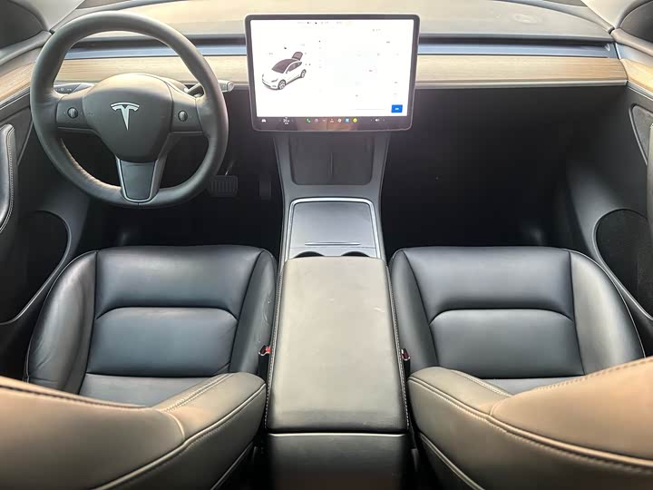 Фото 9 - Tesla Model Y