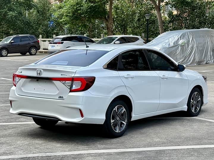 Фото 7 - Honda Envix