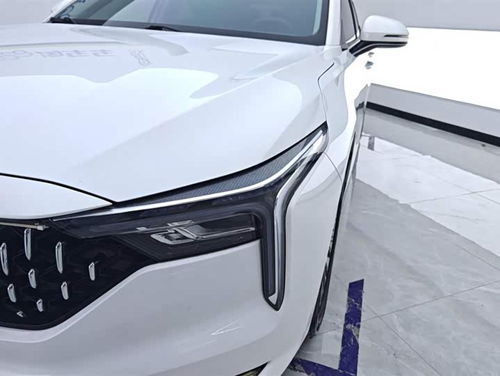 Фото 5 - Bestune B70