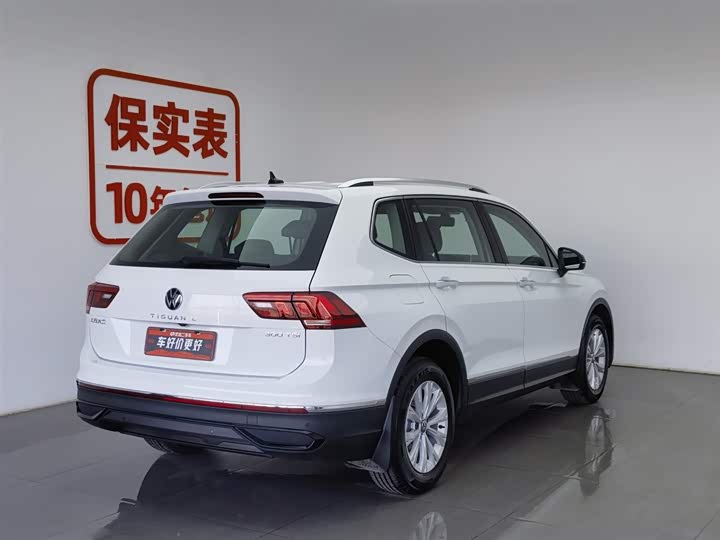 Фото 2 - Volkswagen Tiguan L Pro