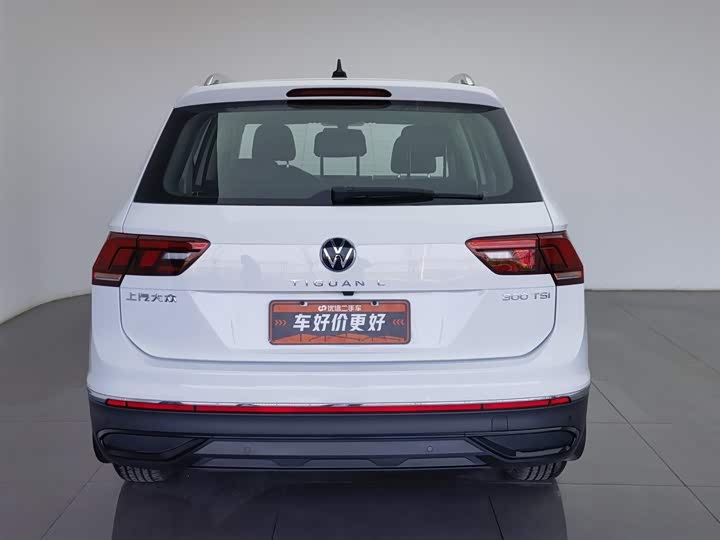 Фото 4 - Volkswagen Tiguan L Pro