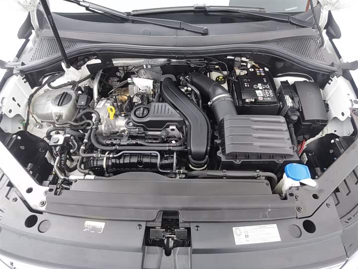 Фото 6 - Volkswagen Tiguan L Pro