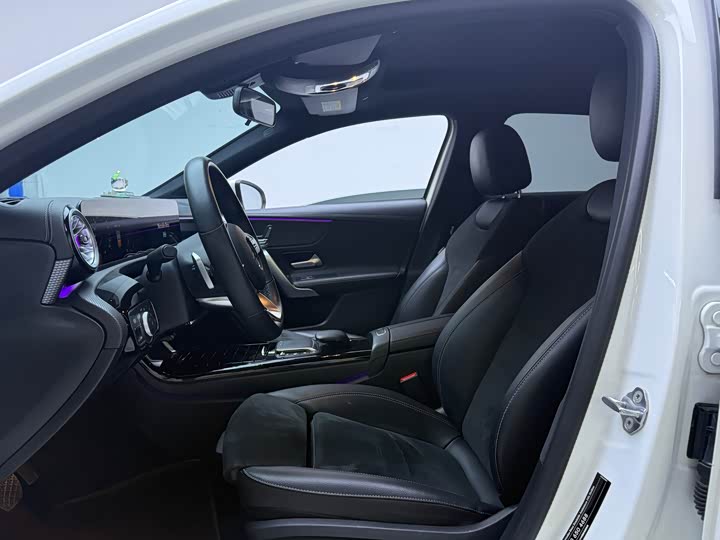 Фото 4 - Mercedes-Benz A-Class